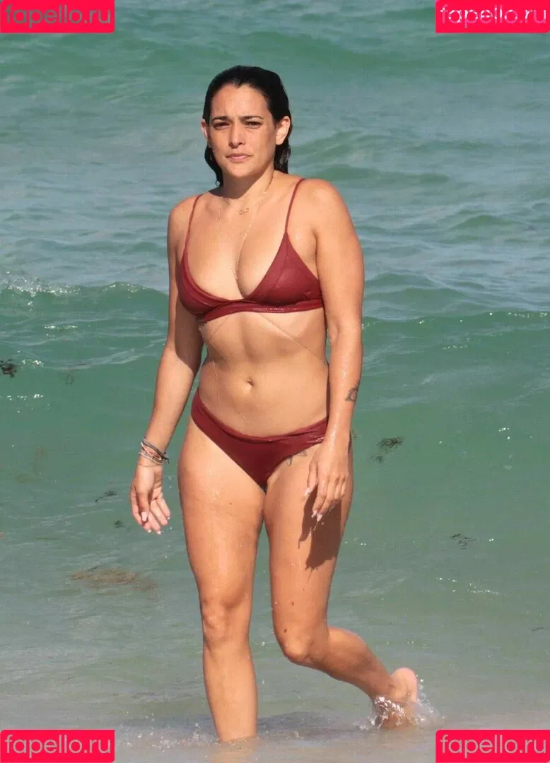 Natalie Martinez Onlyfans Photo Gallery 