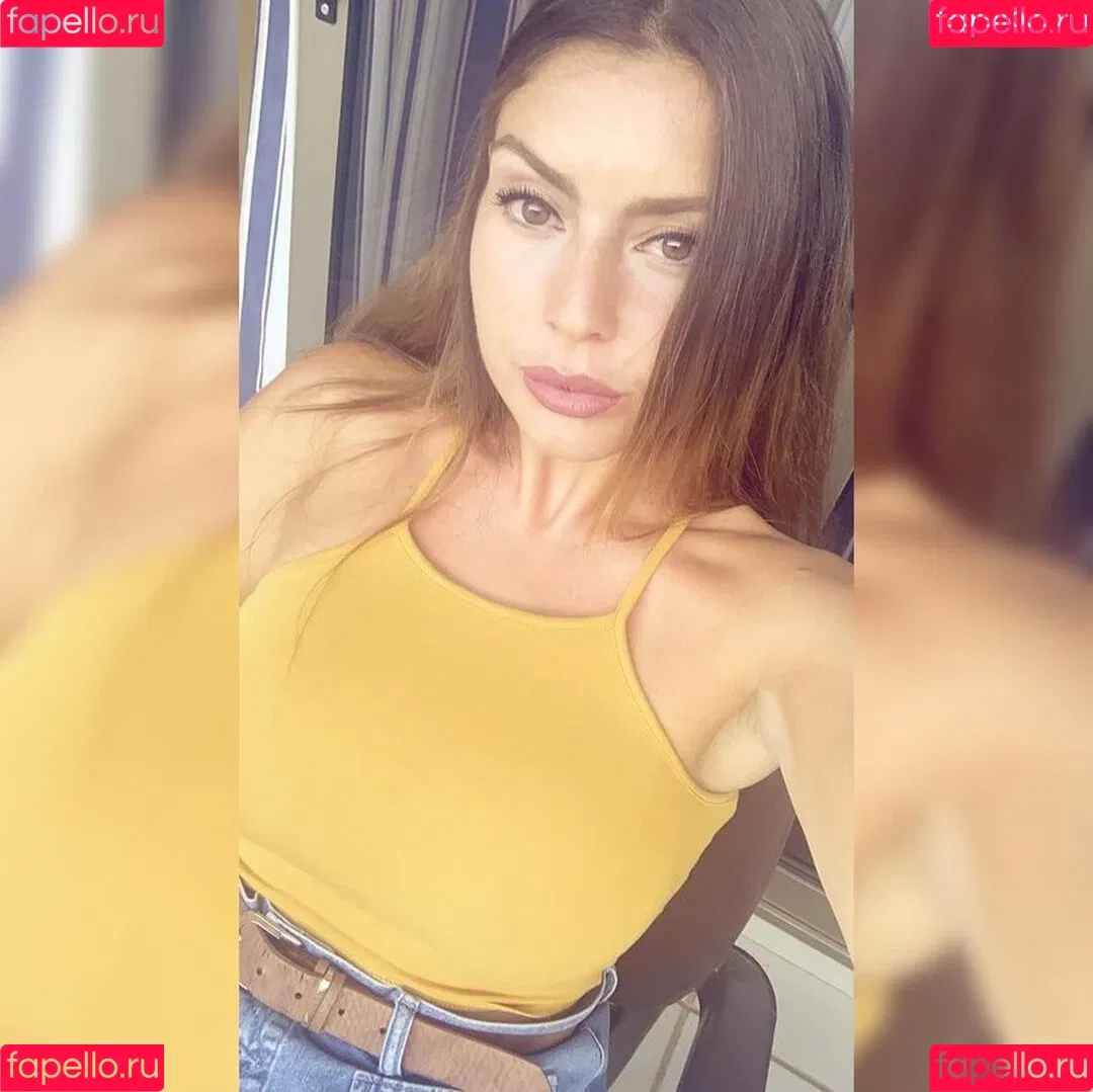 Tara Cedres Onlyfans Photo Gallery 