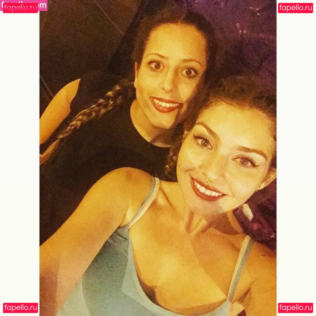 Tara Cedres Onlyfans Photo Gallery 