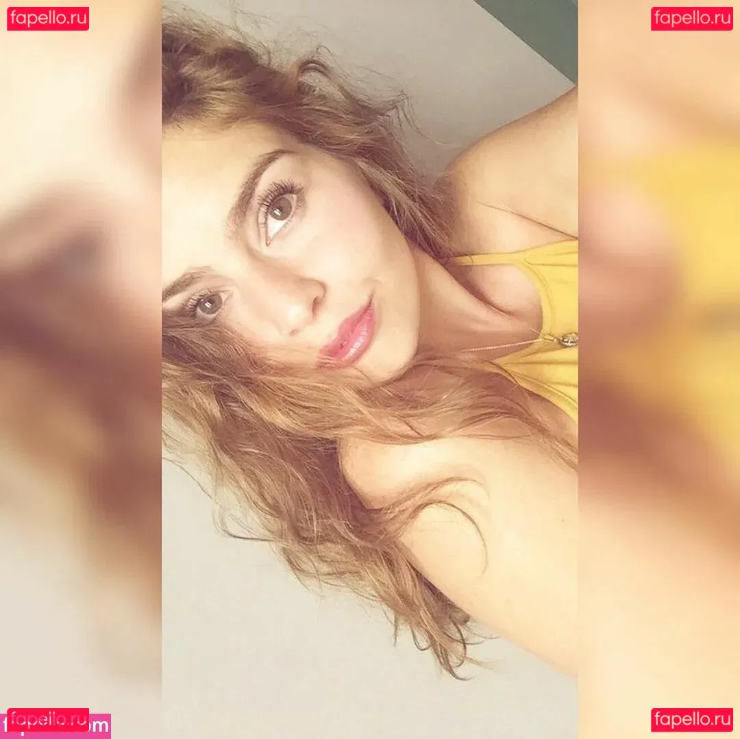 Tara Cedres Onlyfans Photo Gallery 