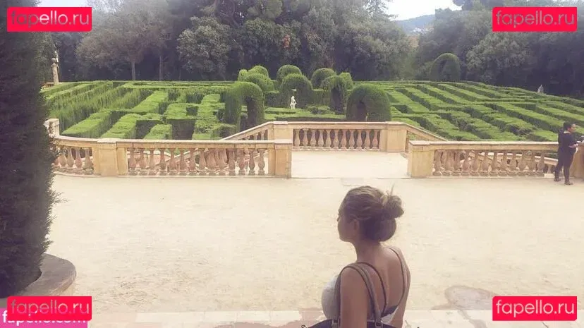 Tara Cedres Onlyfans Photo Gallery 