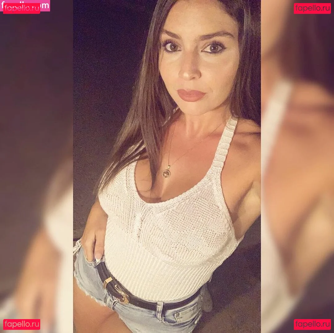 Tara Cedres Onlyfans Photo Gallery 