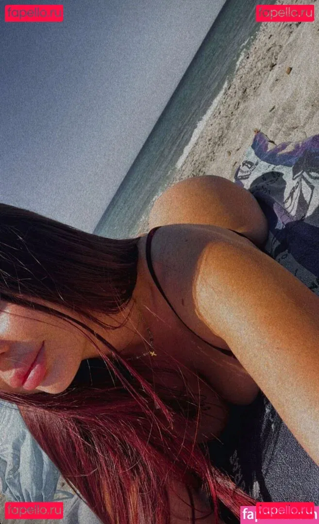 Tara Cedres Onlyfans Photo Gallery 