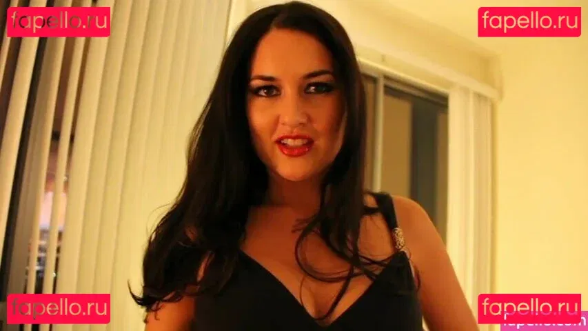 Winona West Onlyfans Photo Gallery 