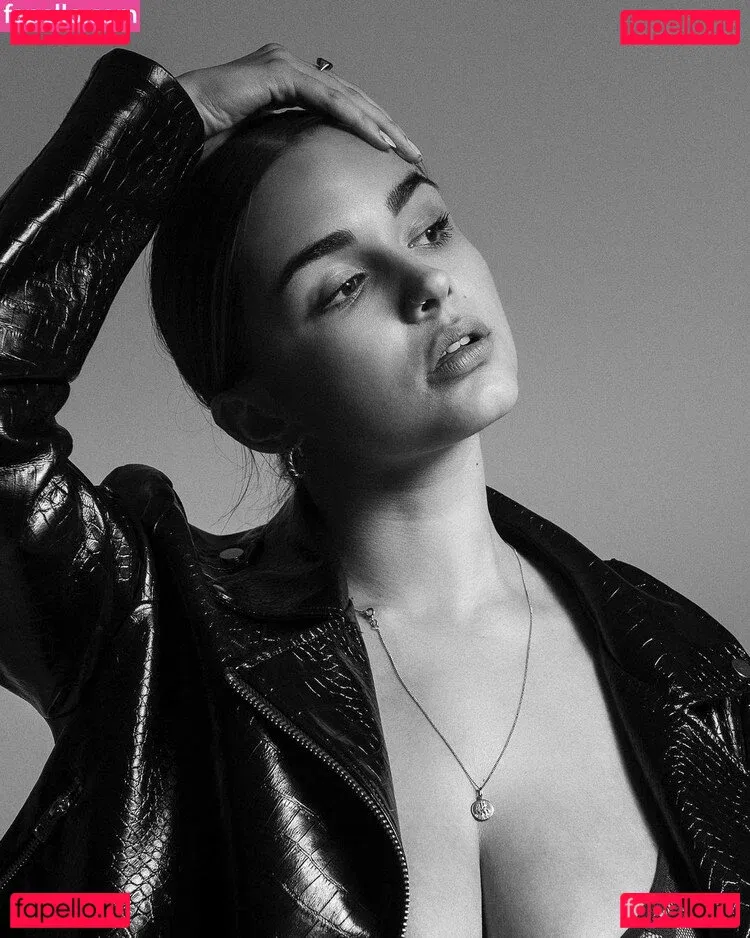 Lucile Onlyfans Photo Gallery 