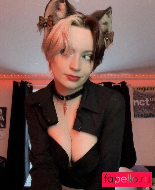 criticallykaisa Nude Onlyfans Photo 4