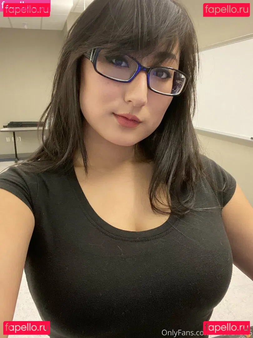 tittlecakes Onlyfans Photo Gallery 