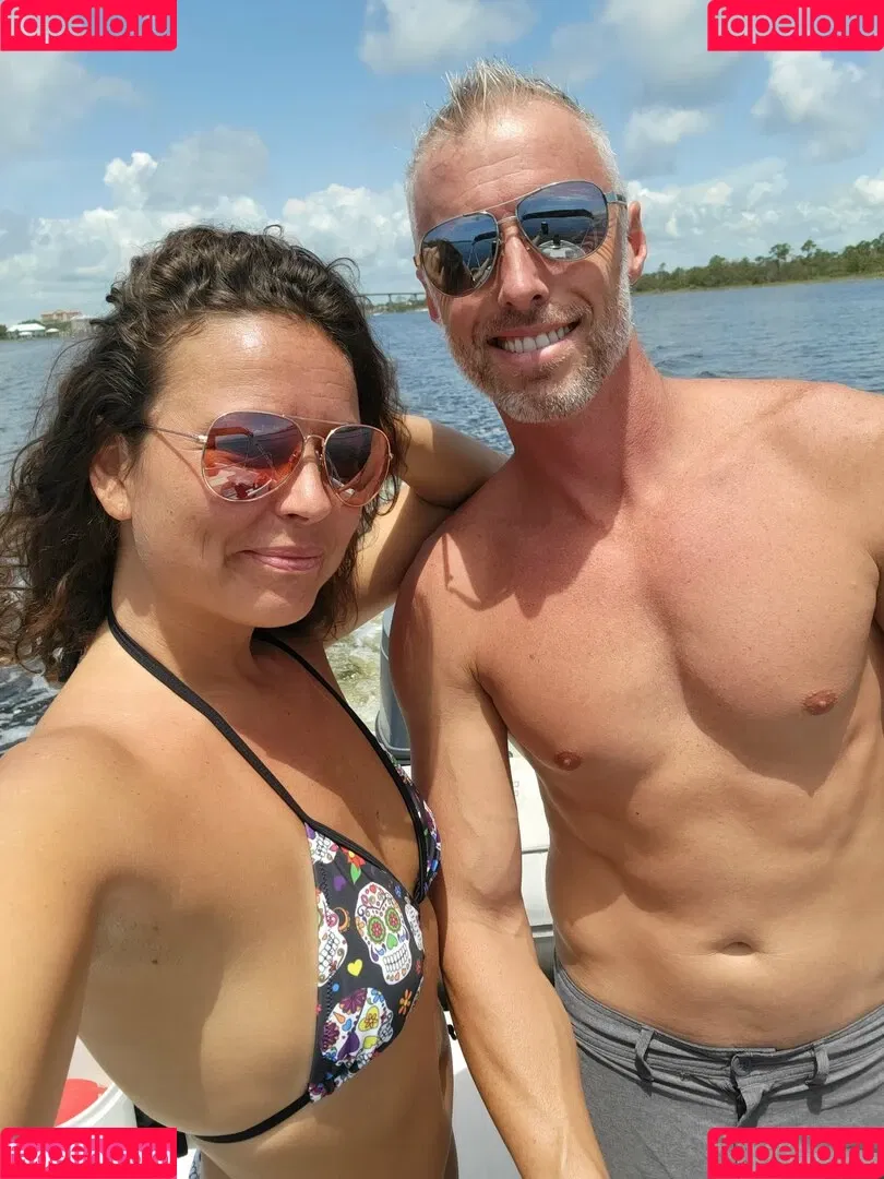 nellebeachgirl Onlyfans Photo Gallery 