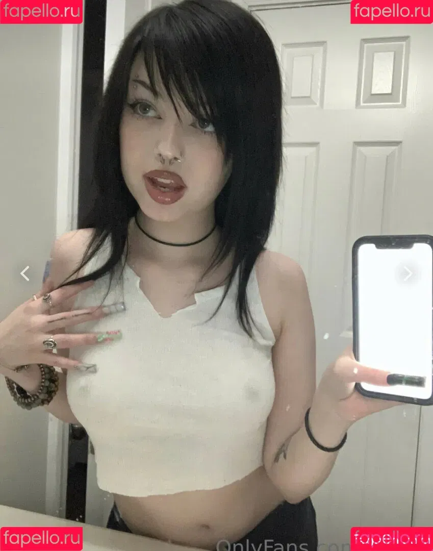 b4i1e3 Onlyfans Photo Gallery 