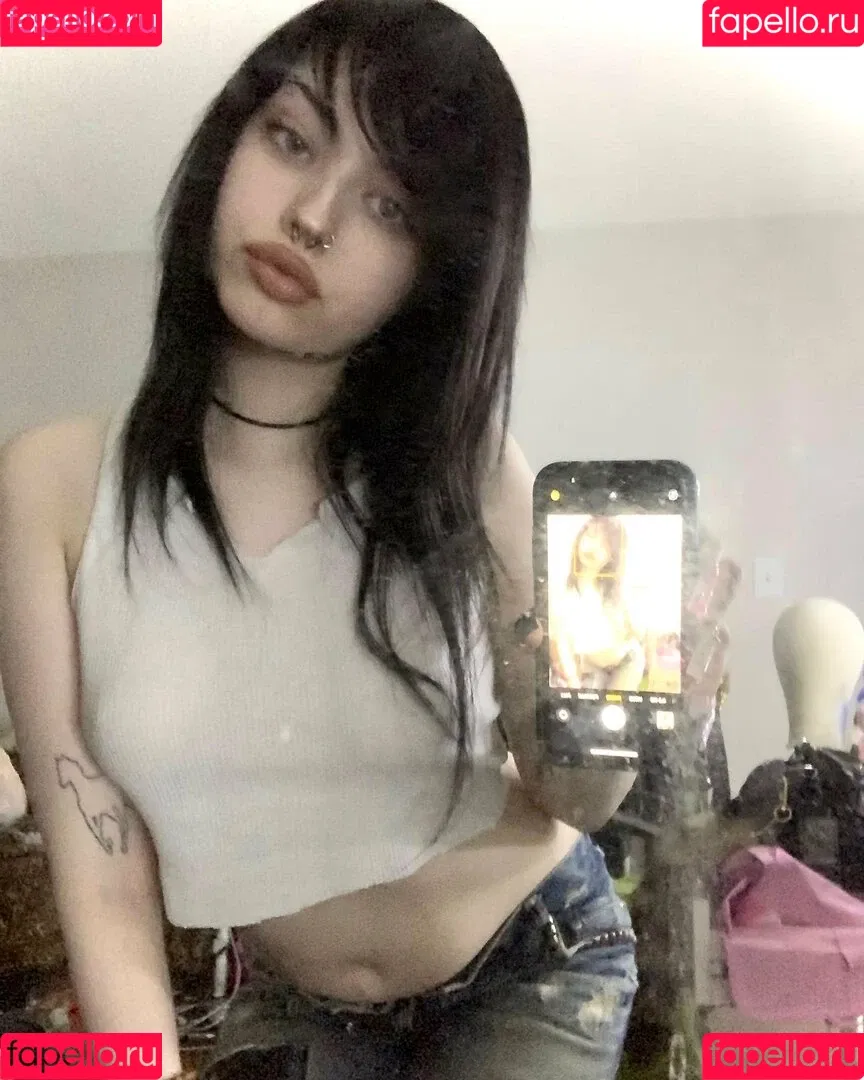 b4i1e3 Onlyfans Photo Gallery 