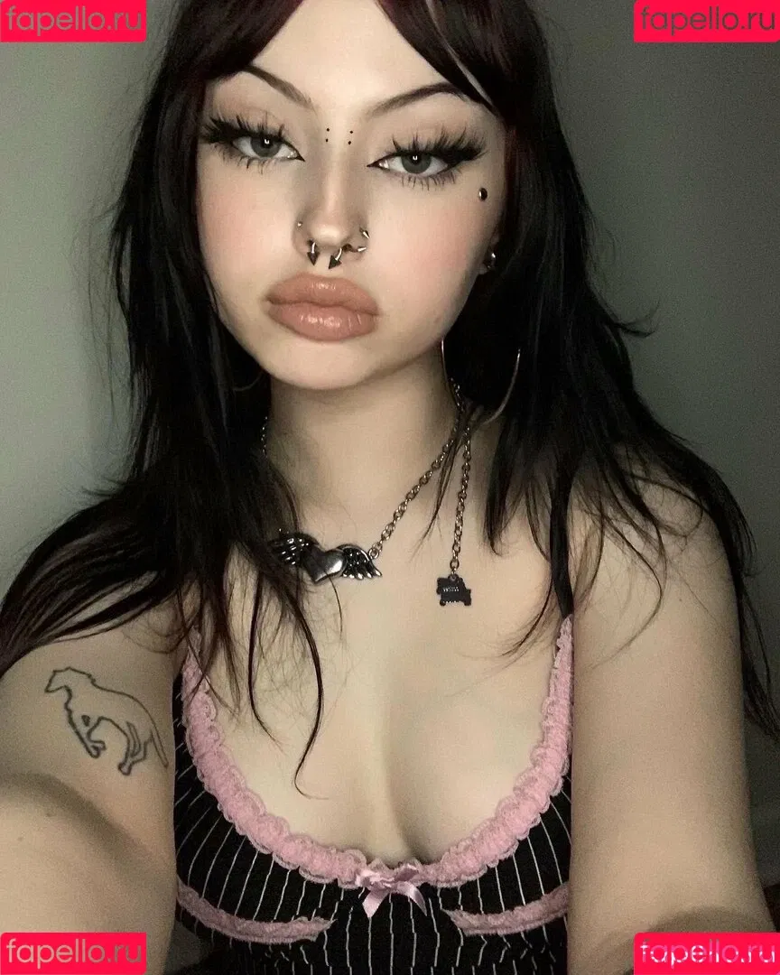 b4i1e3 Onlyfans Photo Gallery 