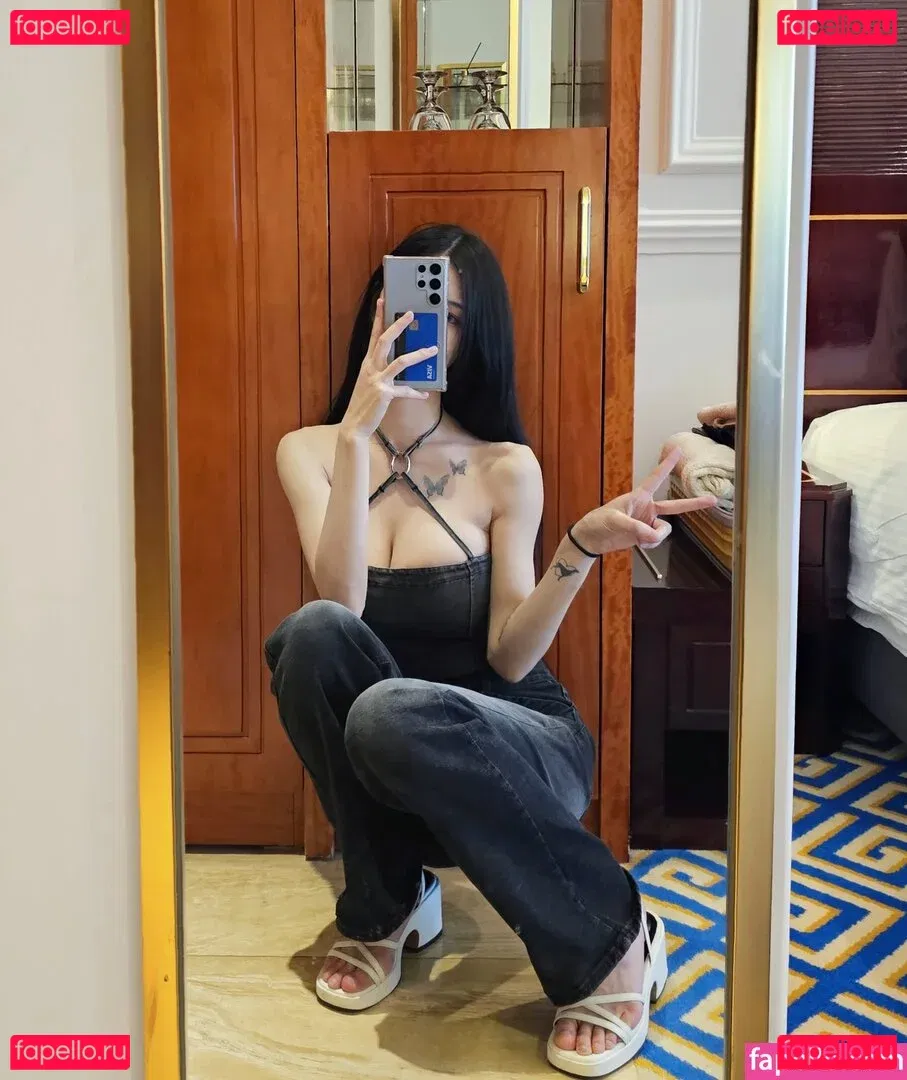 b4i1e3 Onlyfans Photo Gallery 