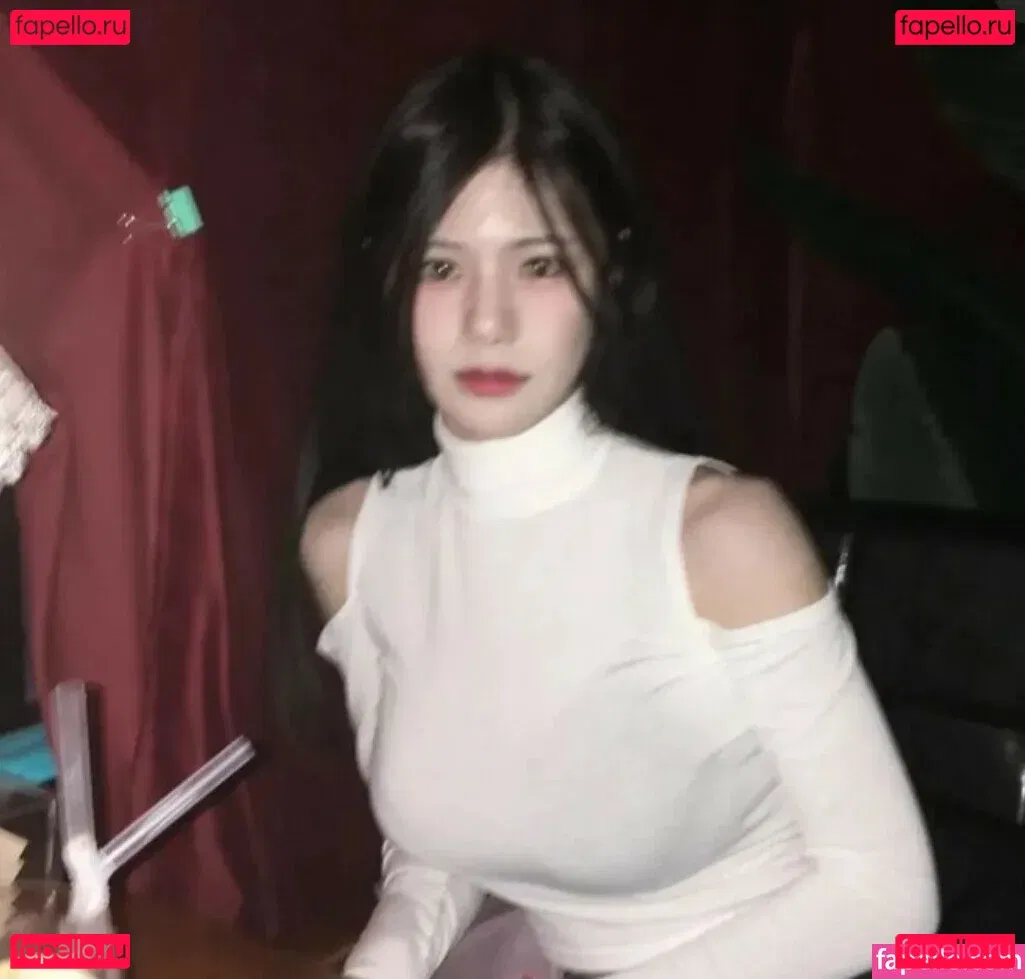 b4i1e3 Onlyfans Photo Gallery 