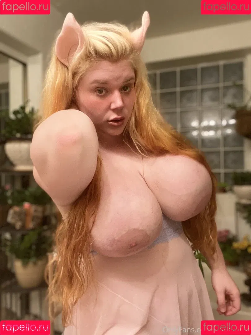 Penny Underbust Onlyfans Photo Gallery 