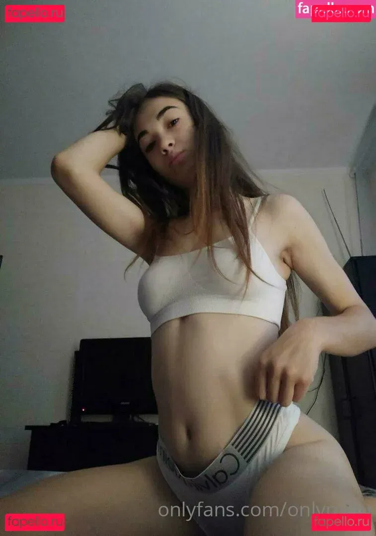 onlymiaux Onlyfans Photo Gallery 