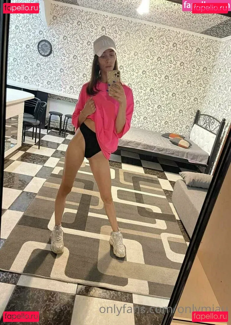 onlymiaux Onlyfans Photo Gallery 