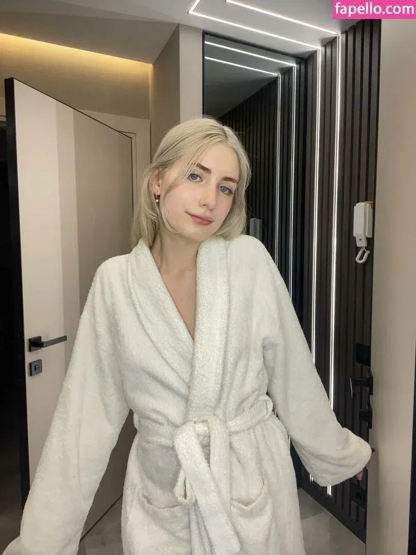 yourprettyalice Onlyfans Photo Gallery 