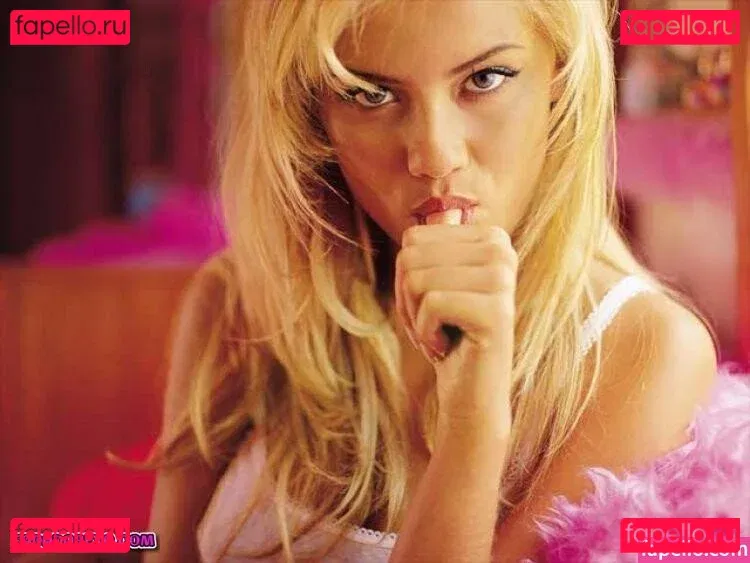 Ellen Rocche Onlyfans Photo Gallery 