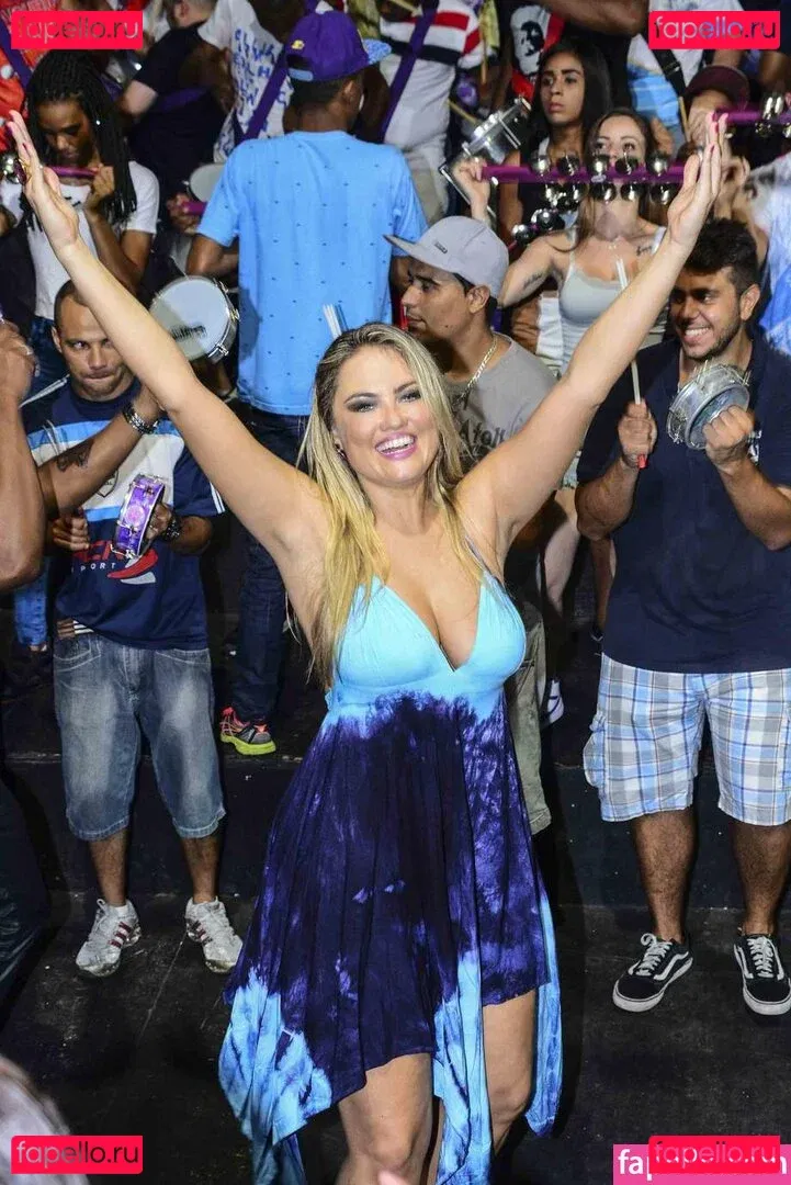 Ellen Rocche Onlyfans Photo Gallery 