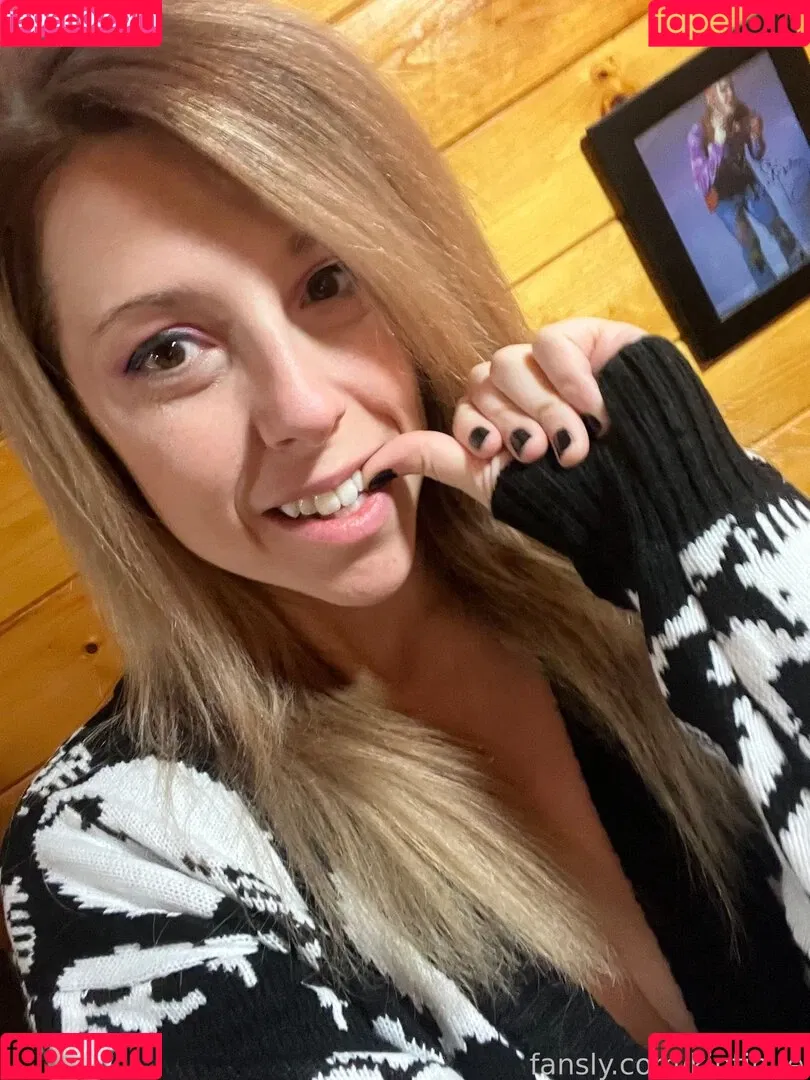 Kintinue Onlyfans Photo Gallery 
