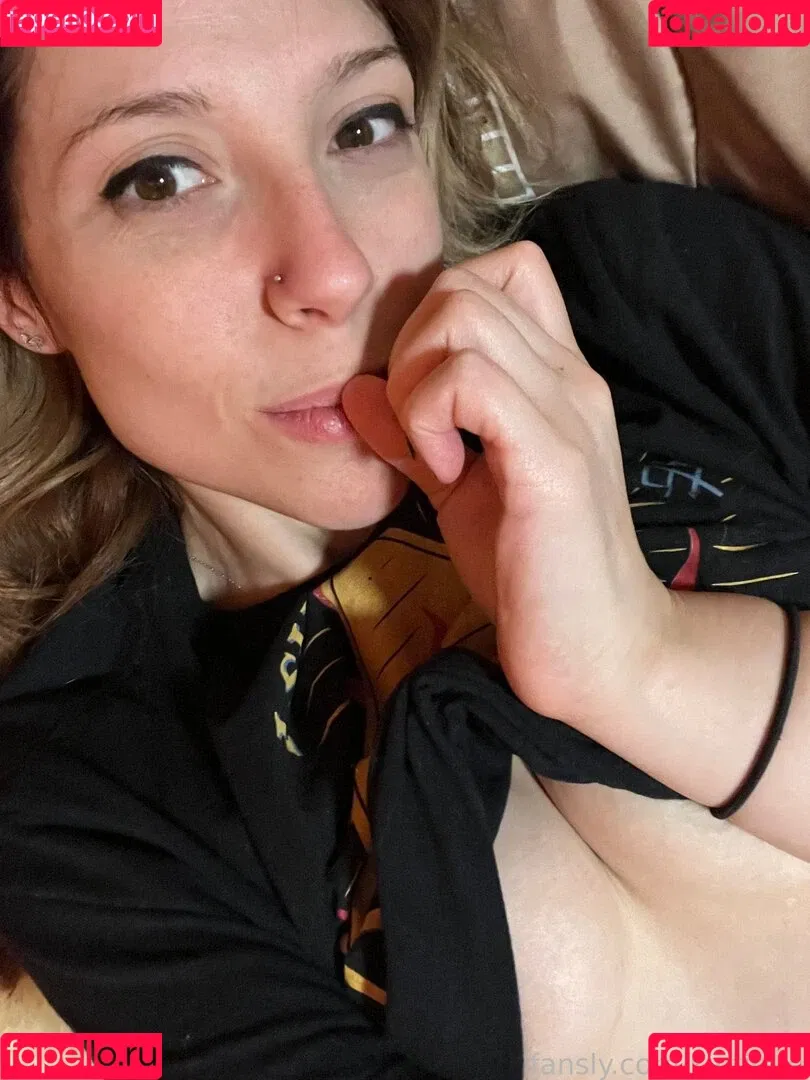 Kintinue Onlyfans Photo Gallery 