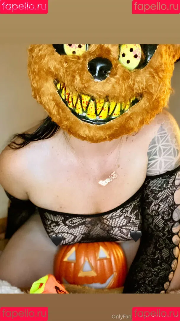 servingvelvet Onlyfans Photo Gallery 
