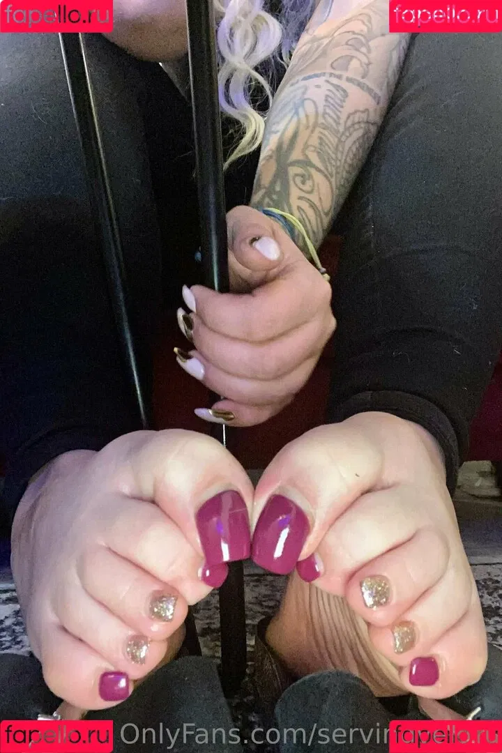 servingvelvet Onlyfans Photo Gallery 