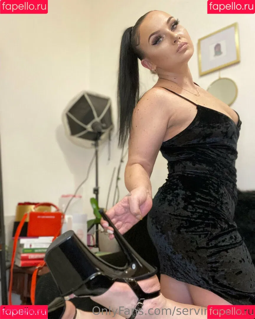 servingvelvet Onlyfans Photo Gallery 