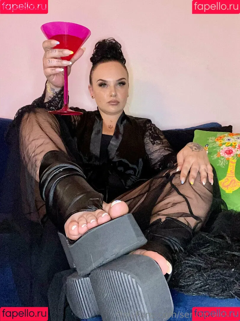 servingvelvet Onlyfans Photo Gallery 