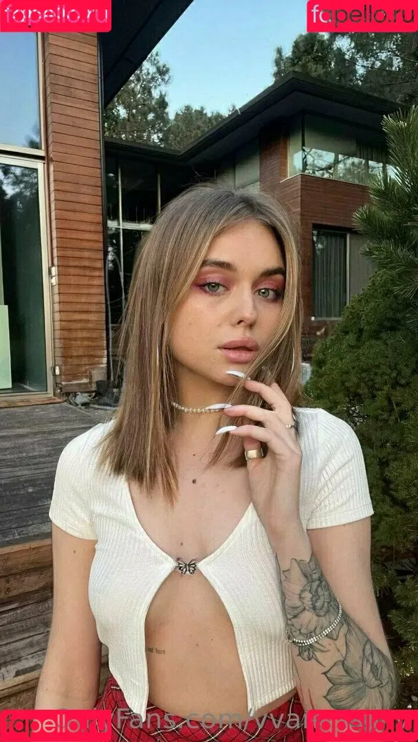 vvanessa_v Onlyfans Photo Gallery 