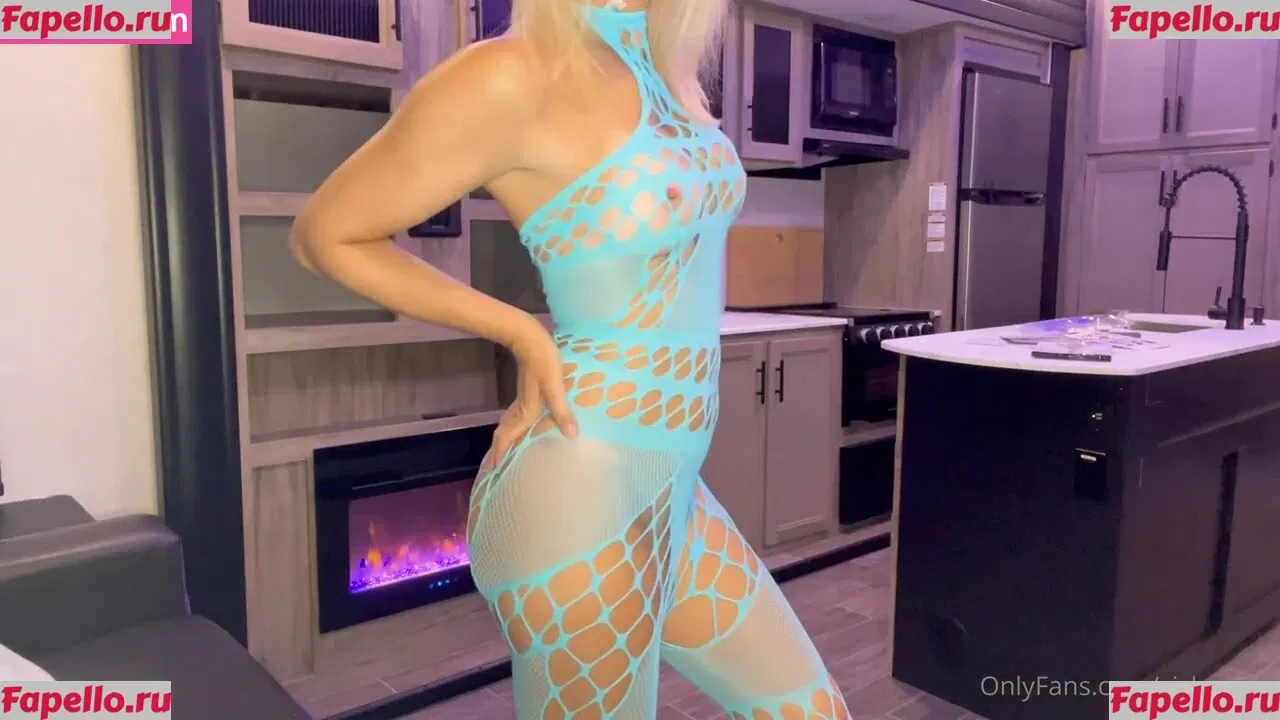Vicky Stark Onlyfans Photo Gallery 