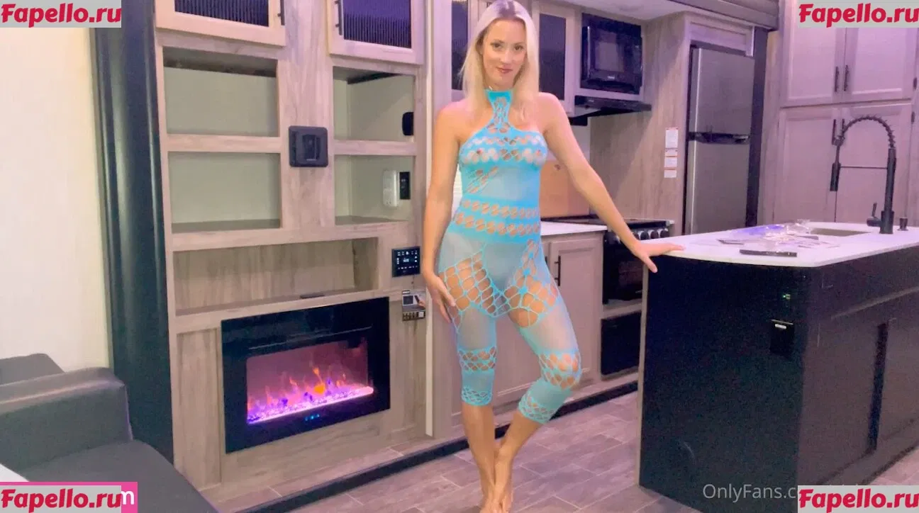Vicky Stark Onlyfans Photo Gallery 