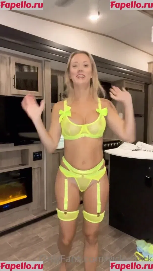 Vicky Stark Onlyfans Photo Gallery 