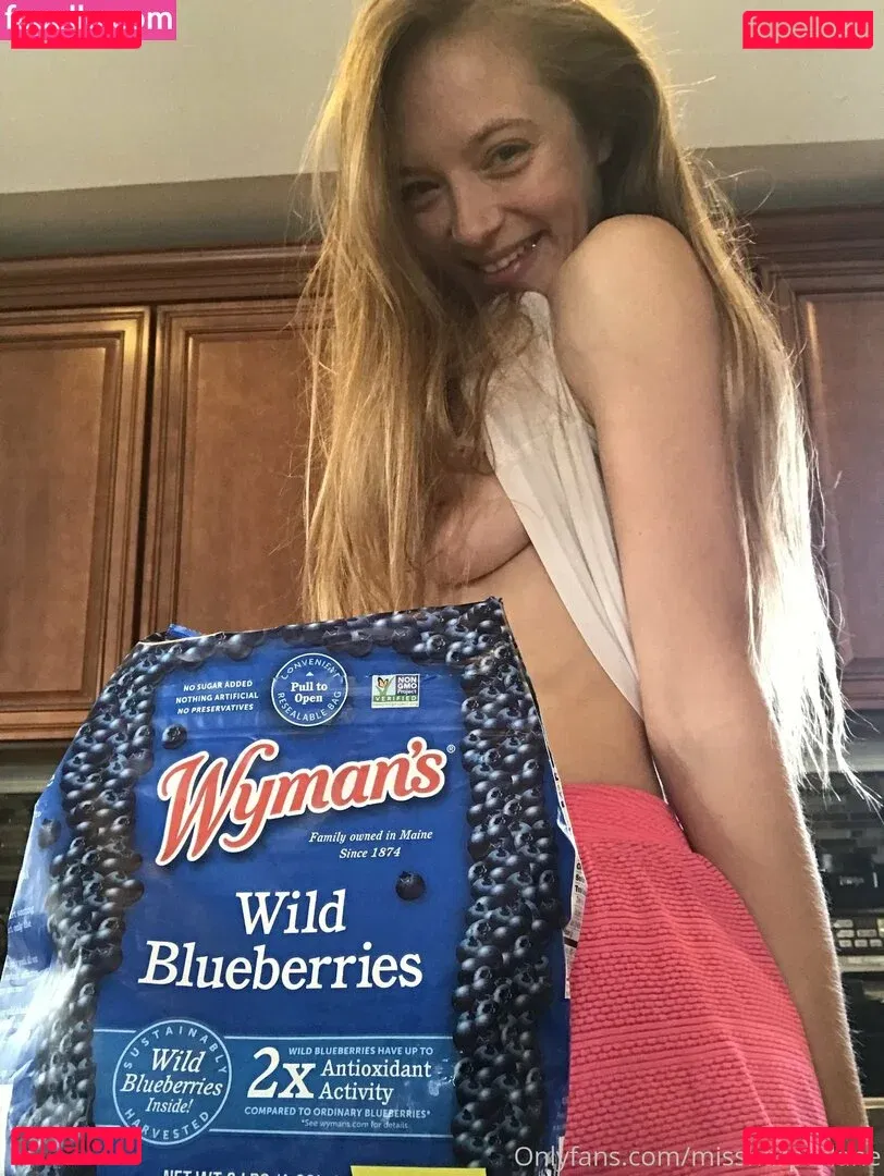 missharperlane Onlyfans Photo Gallery 