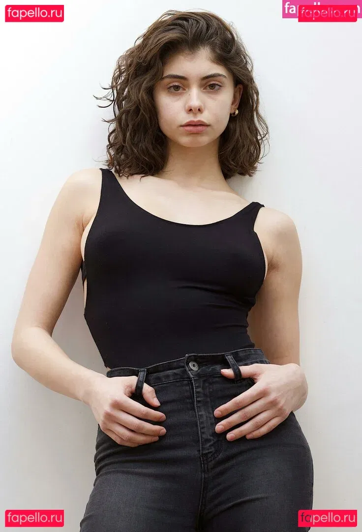 Georgiamariecox Onlyfans Photo Gallery 