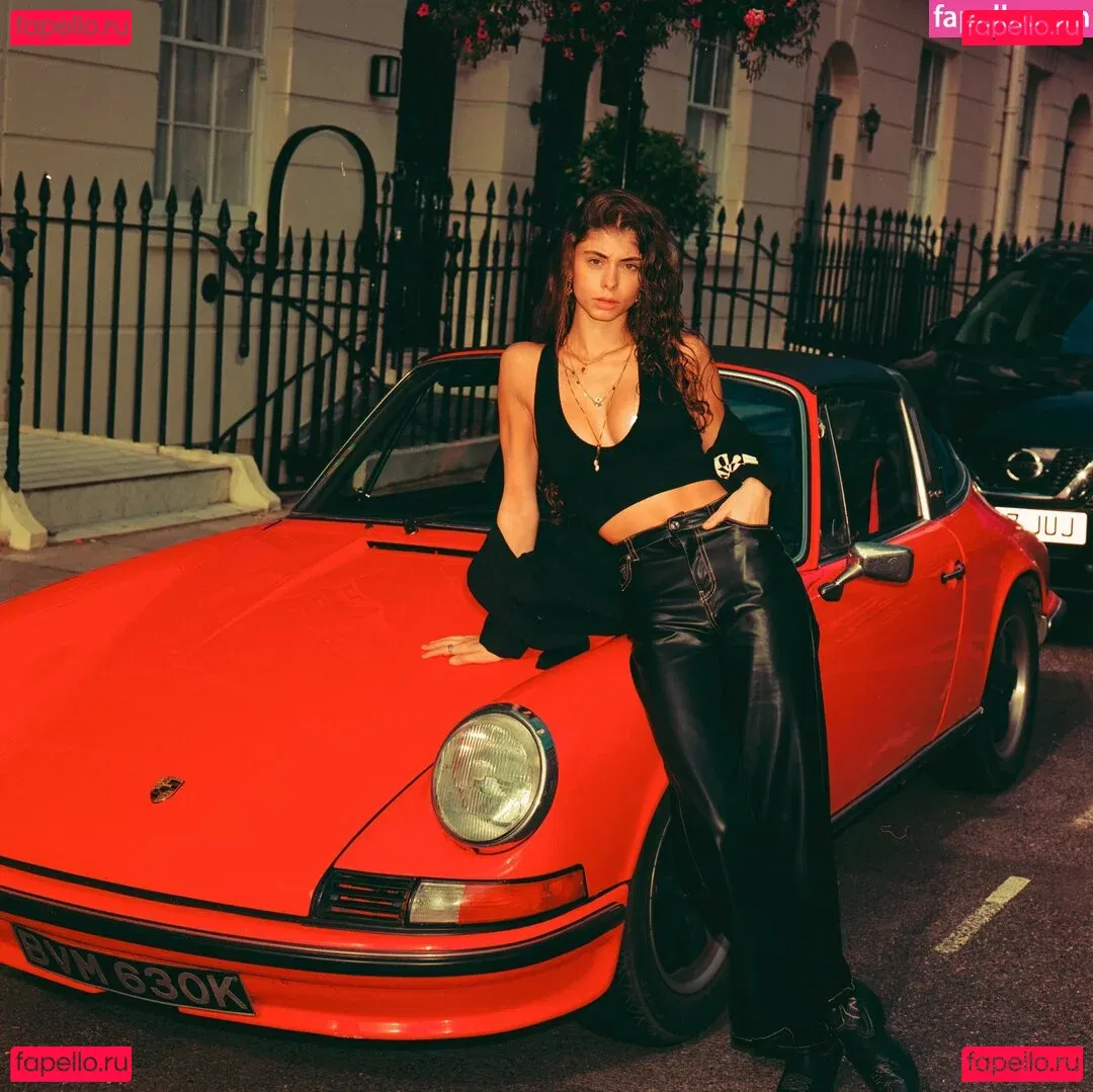 Georgiamariecox Onlyfans Photo Gallery 