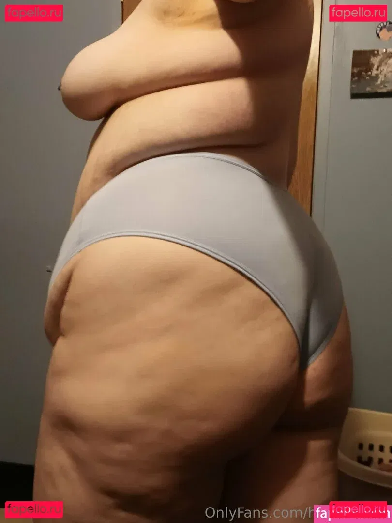 honeysteaa Onlyfans Photo Gallery 