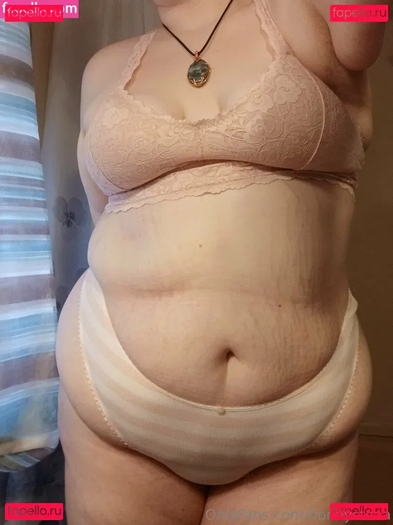 honeysteaa Onlyfans Photo Gallery 