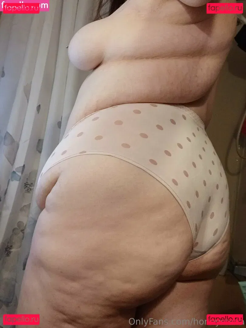 honeysteaa Onlyfans Photo Gallery 