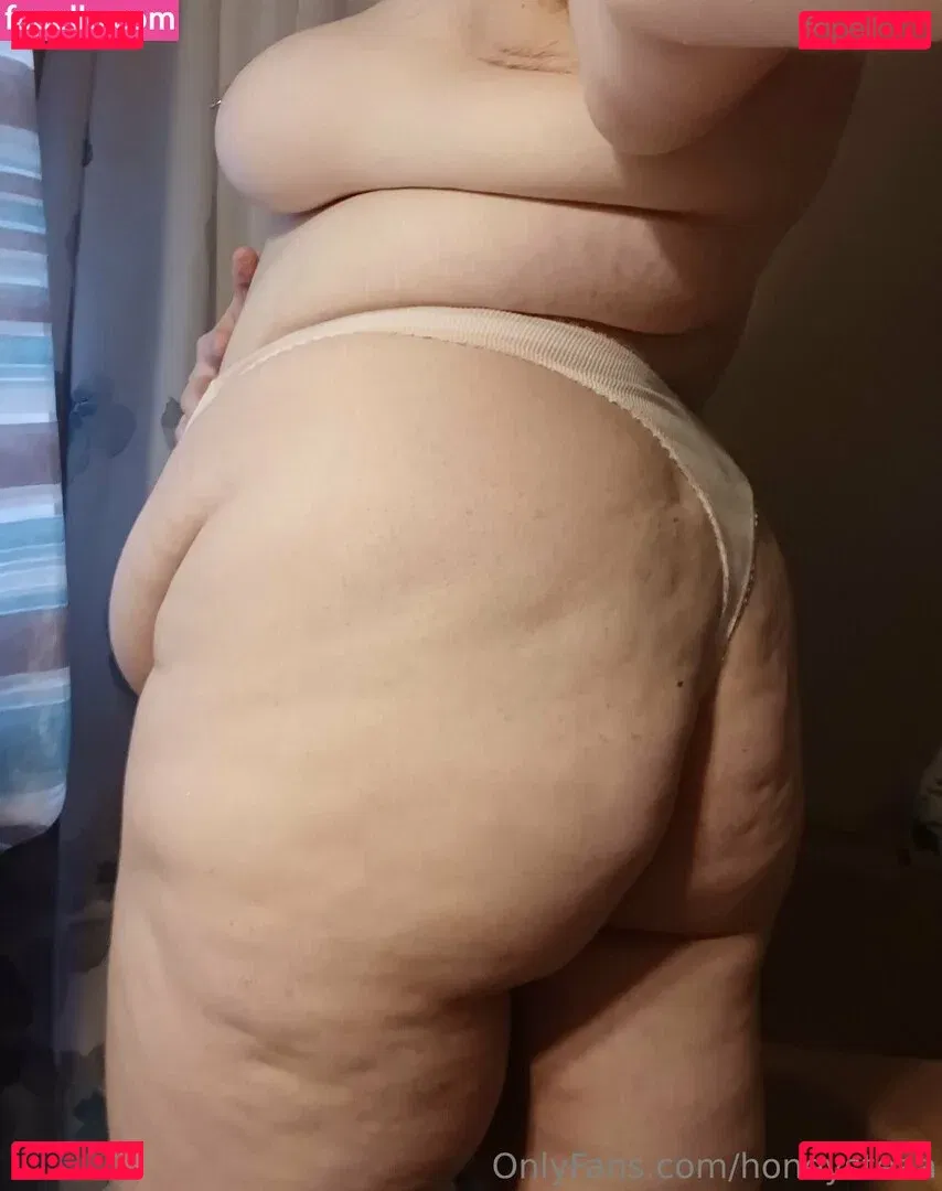 honeysteaa Onlyfans Photo Gallery 