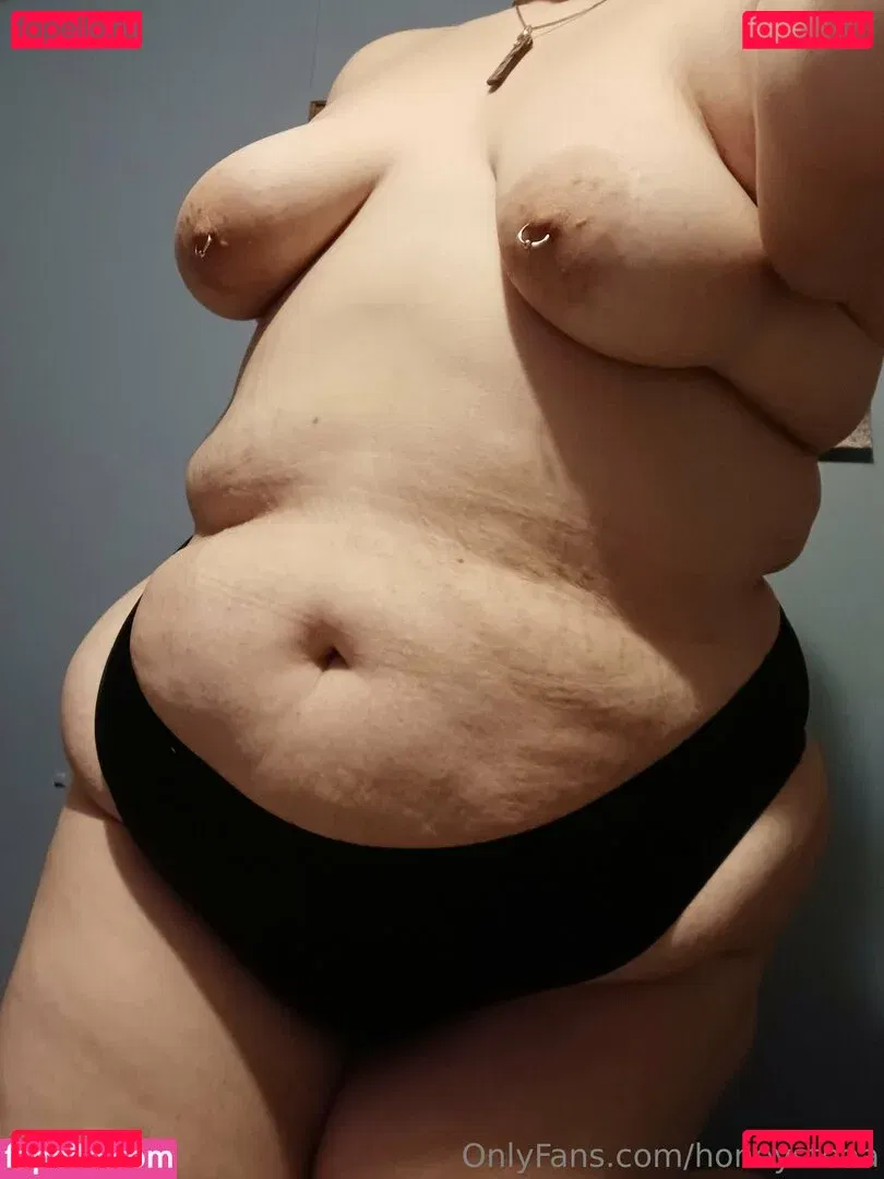 honeysteaa Onlyfans Photo Gallery 