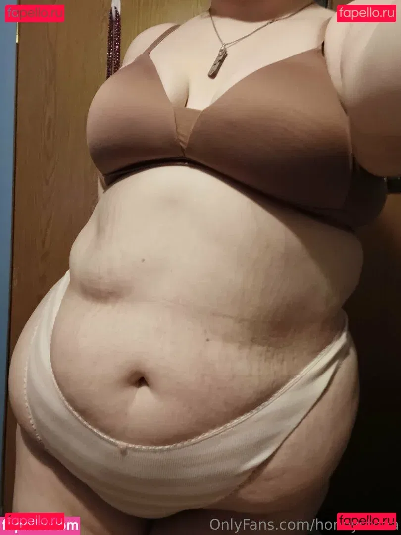 honeysteaa Onlyfans Photo Gallery 