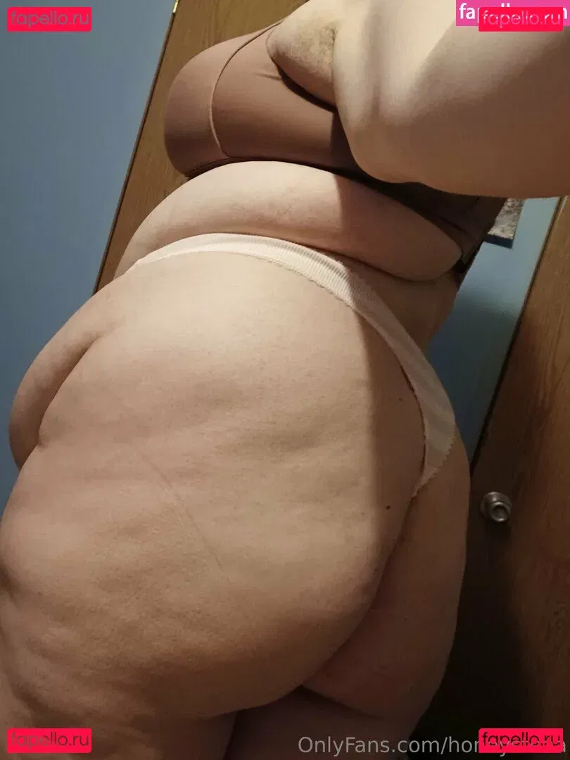 honeysteaa Onlyfans Photo Gallery 