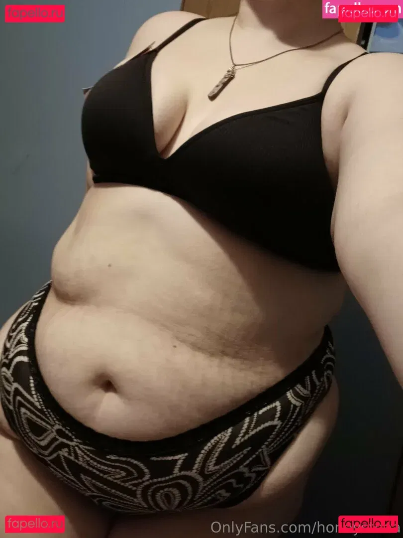 honeysteaa Onlyfans Photo Gallery 