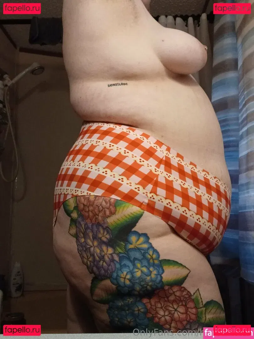 honeysteaa Onlyfans Photo Gallery 