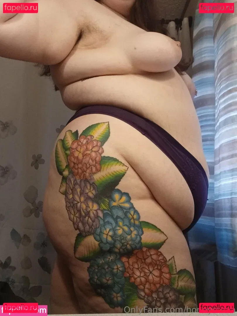 honeysteaa Onlyfans Photo Gallery 