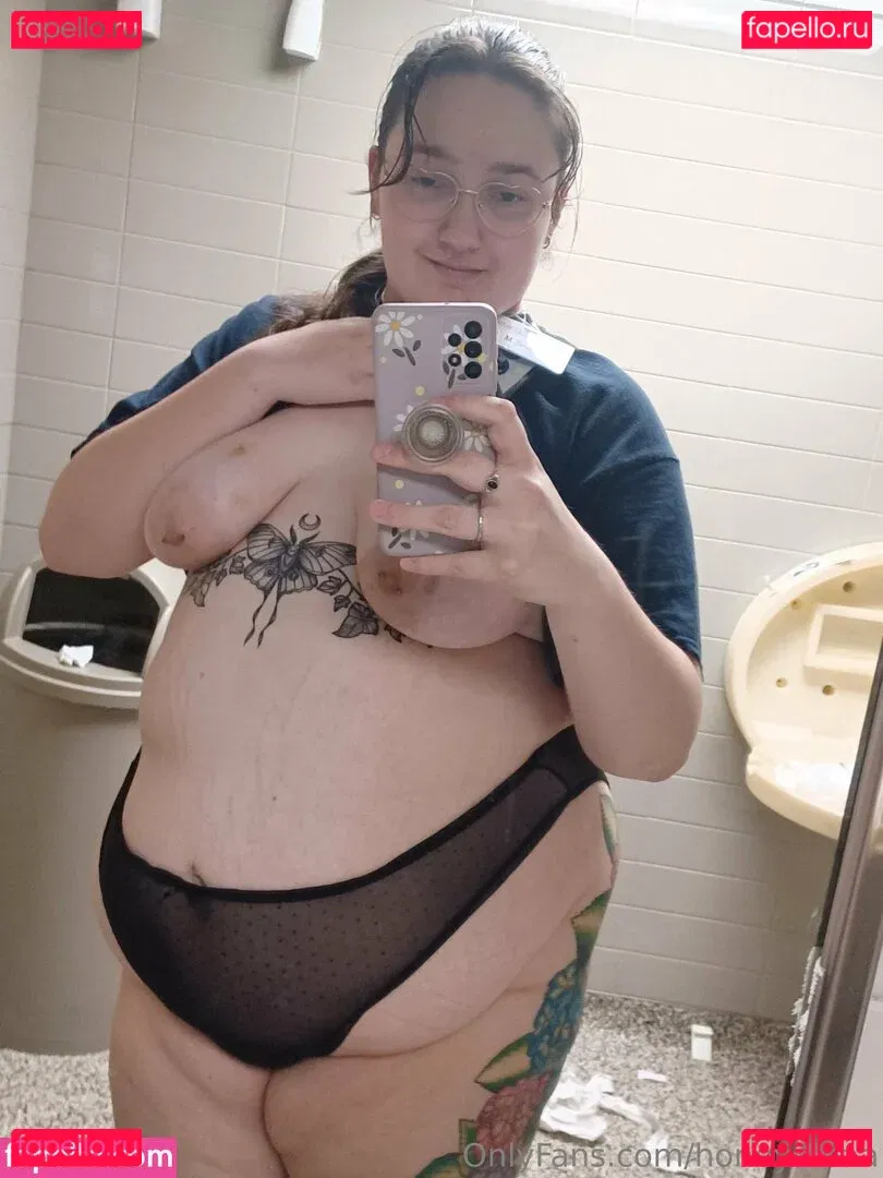 honeysteaa Onlyfans Photo Gallery 