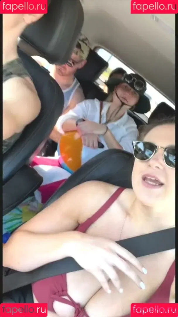 Hannah F Onlyfans Photo Gallery 