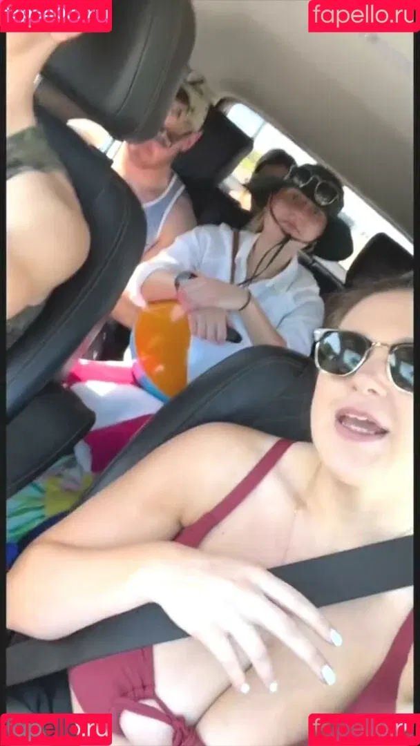 Hannah F Onlyfans Photo Gallery 