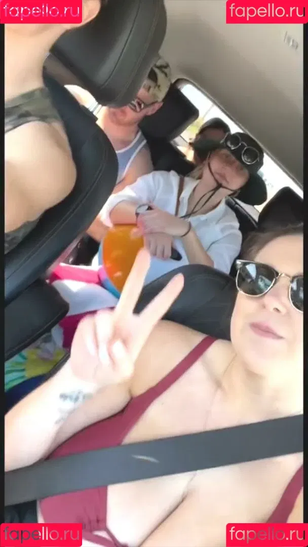 Hannah F Onlyfans Photo Gallery 